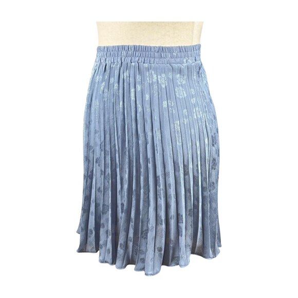MAX STUDIO PERIWINKLE PLEATED FLARED SKIRT, SIZE M - Picture 2 of 5